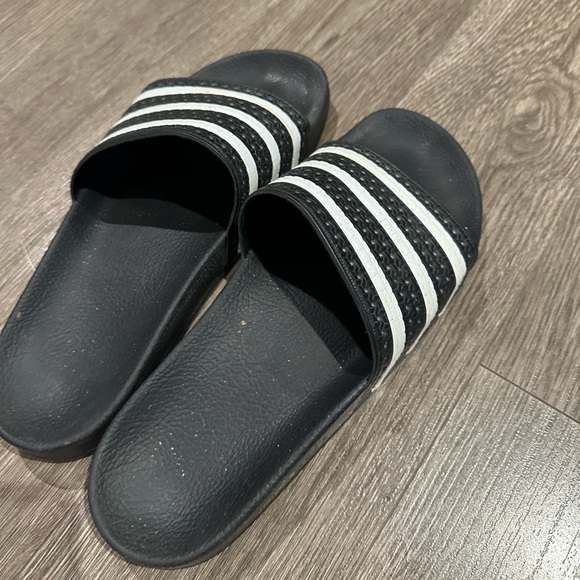 Adidas black and white slides - Picture 2 of 2